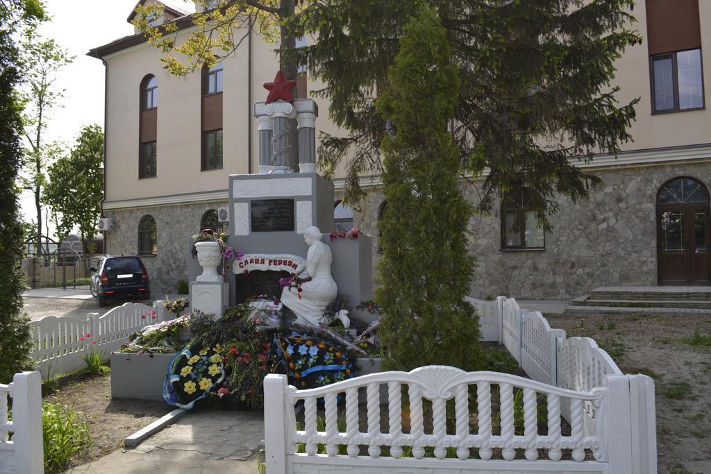 Apartment Vid Na Krepost Kam'janec'-Podil's'kyj Esterno foto